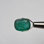 5.12 carats Emerald (5.25 ratti)