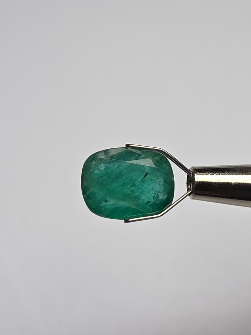 3 5.12 carats Emerald (5.25 ratti) - Image 1