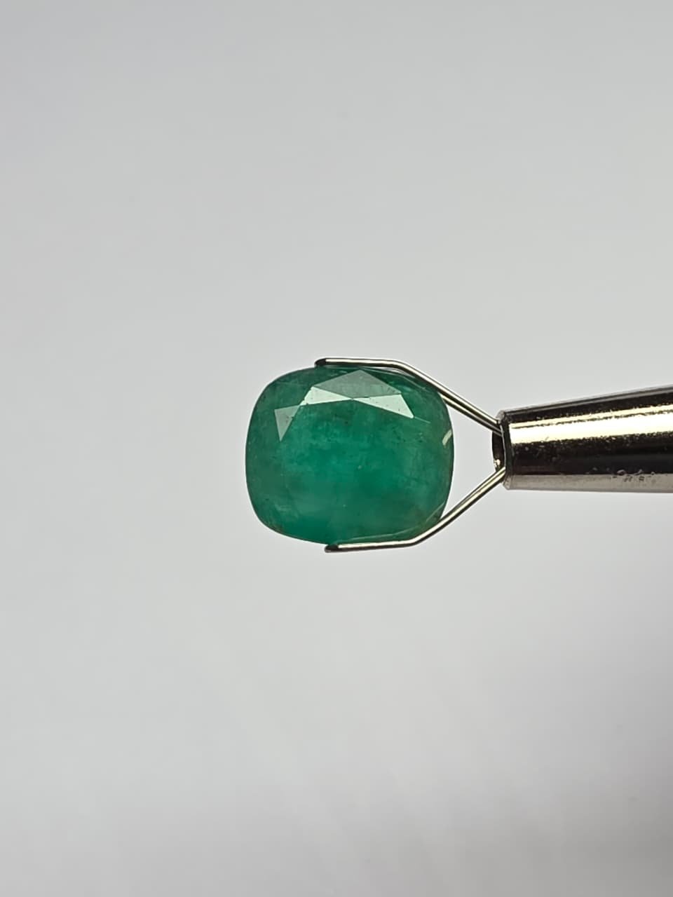 3 4.53 carats Emerald (5.25 ratti) - Image 1