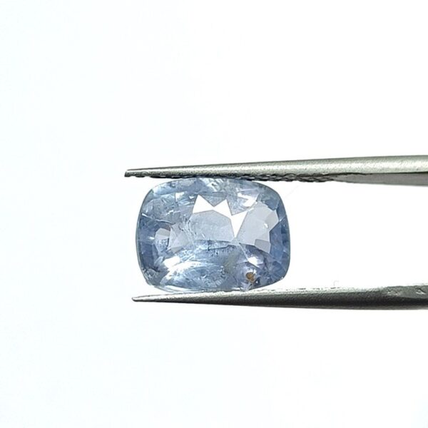 5.58 carats Blue Sapphire (6.25 ratti Neelam) - Image 1