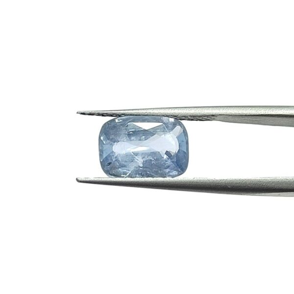 4.01 carats Blue Sapphire (4.25 ratti Neelam) - Image 1