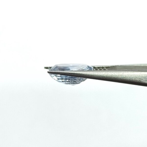 5.06 carats Blue Sapphire (5.25 ratti Neelam) - Image 4