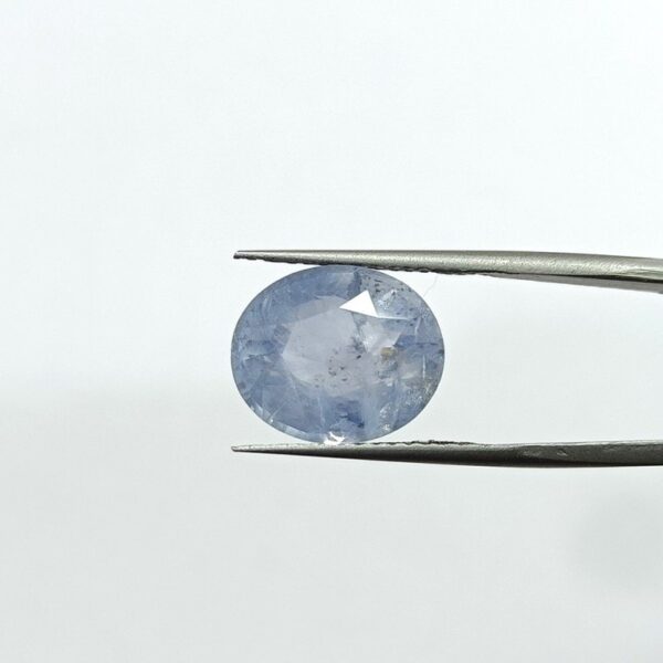 9.69 carats Blue Sapphire (9.25 ratti Neelam) - Image 1