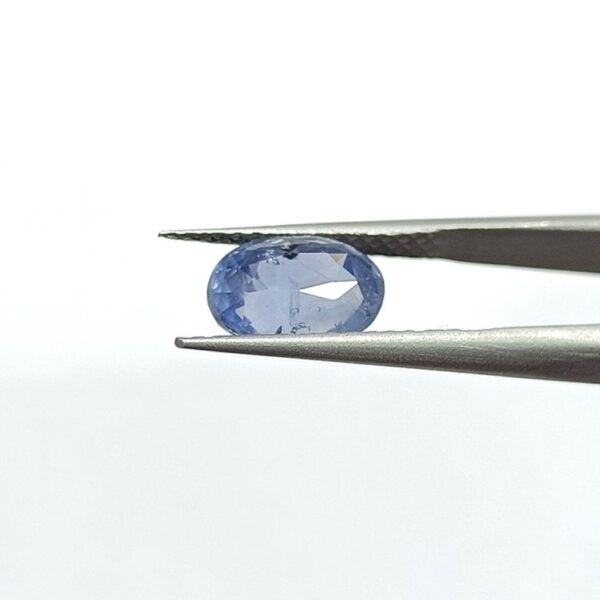 4.11 carats Blue Sapphire (4.25 ratti Neelam) - Image 4