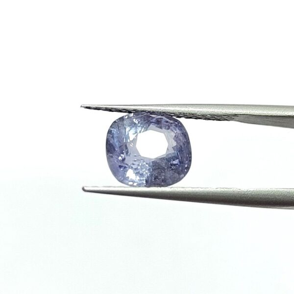 4.01 carats Blue Sapphire (4.25 ratti Neelam) - Image 2