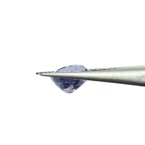4.01 carats Blue Sapphire (4.25 ratti Neelam) - Image 4