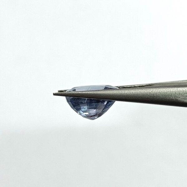 5.03 carats Blue Sapphire (5.25 ratti Neelam) - Image 4