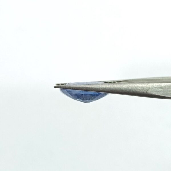 5.72 carats Blue Sapphire (6.25 ratti Neelam) - Image 5