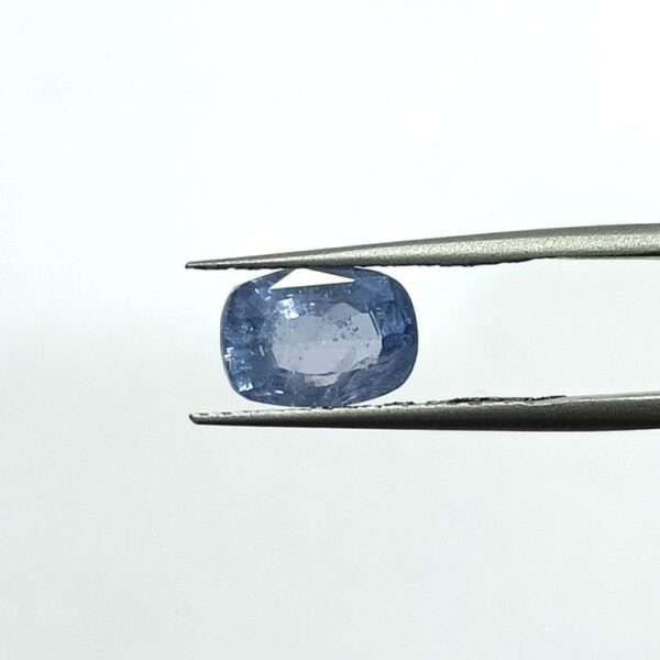 4.07 carats Blue Sapphire (4.25 ratti Neelam) - Image 1
