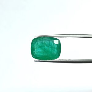 8.06 carats Emerald (8.25 ratti)