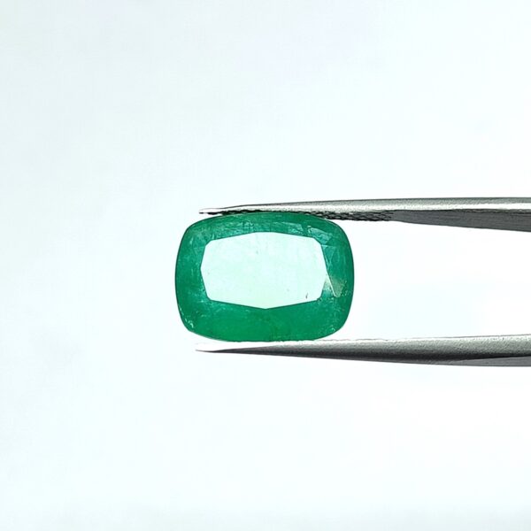 8.06 carats Emerald (8.25 ratti) - Image 2