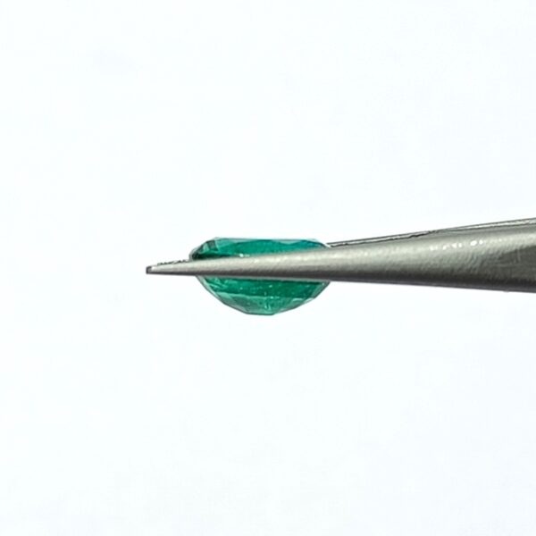 2.64 carats Emerald (2.25 ratti) - Image 3