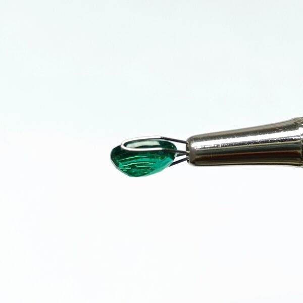 2.05 carats Emerald (2.25 ratti) - Image 3