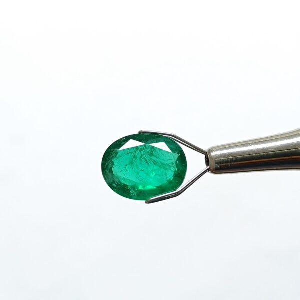 5.40 carats Emerald (6.25 ratti) - Image 1