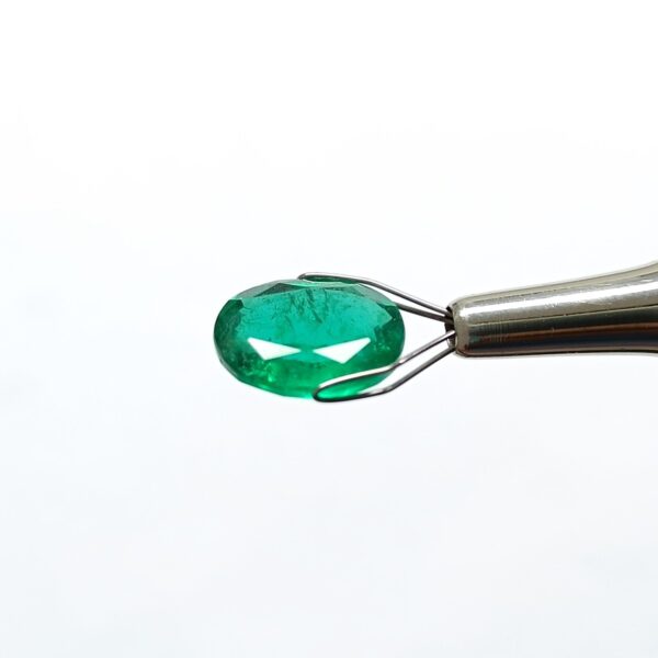 5.40 carats Emerald (6.25 ratti) - Image 3