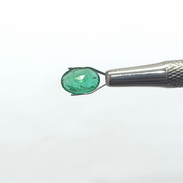 2.3 carats Emerald (2.25 ratti) - Image 5