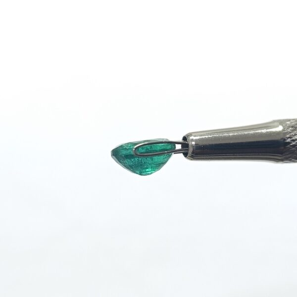 2.72 carats Emerald (3.25 ratti) - Image 3