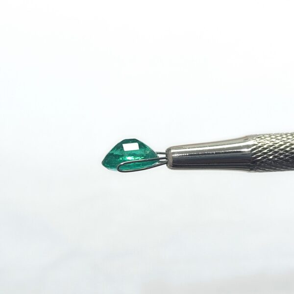 2.92 carats Emerald (3.25 ratti) - Image 7