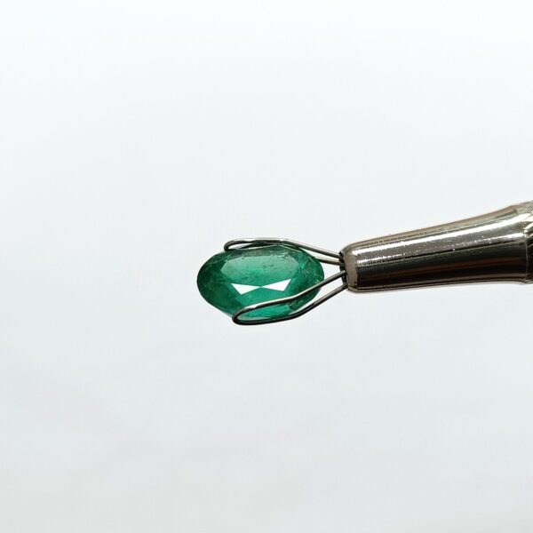 3.53 carats Emerald (3.25 ratti) - Image 2