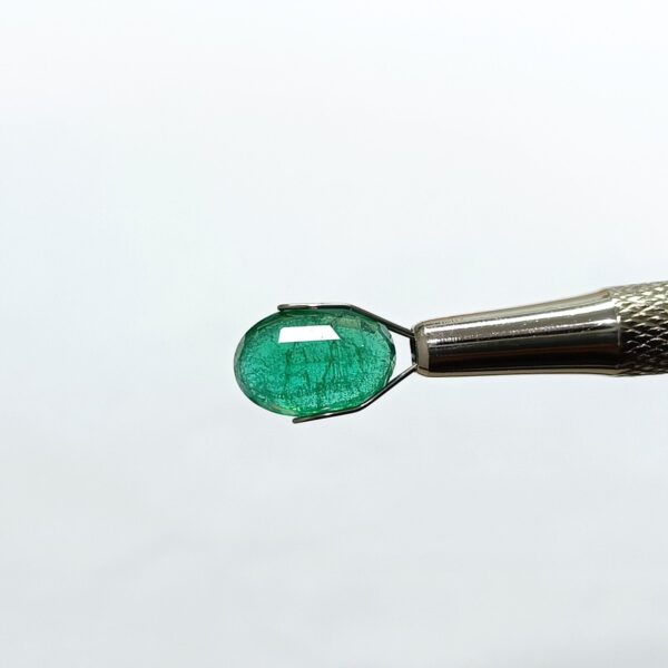 4.18 carats Emerald (4.25 ratti) - Image 4