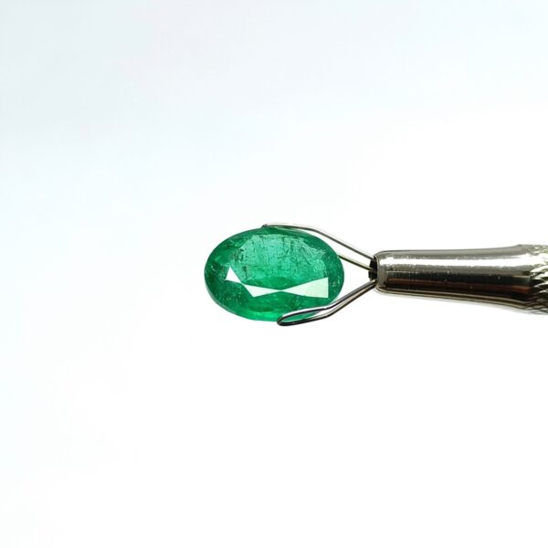 6.55 carats Emerald (7.25 ratti) - Image 2
