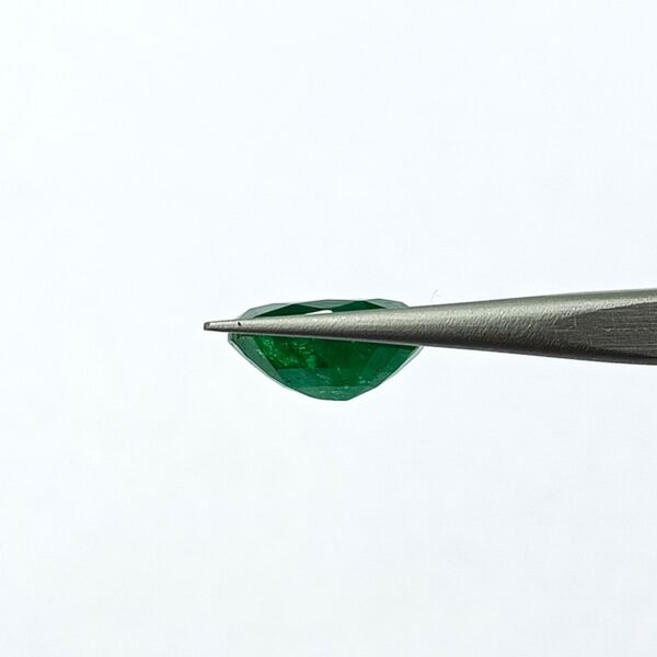 5.66 carats Emerald (6.25 ratti) - Image 3