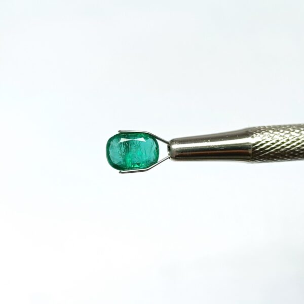 2.89 carats Emerald (3.25 ratti) - Image 1