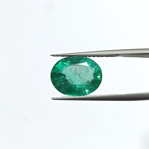 4.64 carats Emerald (5.25 ratti) - Image 3