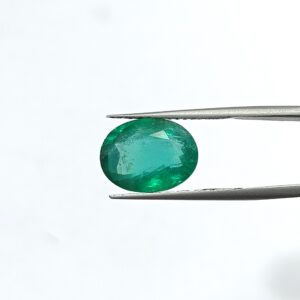 5.25 carats Emerald (5.25 ratti)