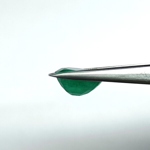 4.04 carats Emerald (4.25 ratti) - Image 4