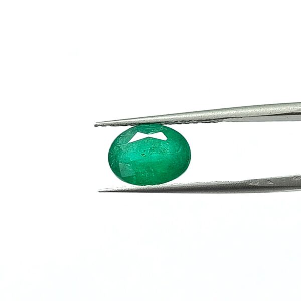 3.04 carats Emerald (3.25 ratti) - Image 1