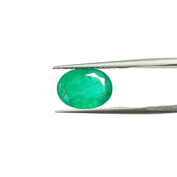 3.6 carats Emerald (4.25 ratti) - Image 1