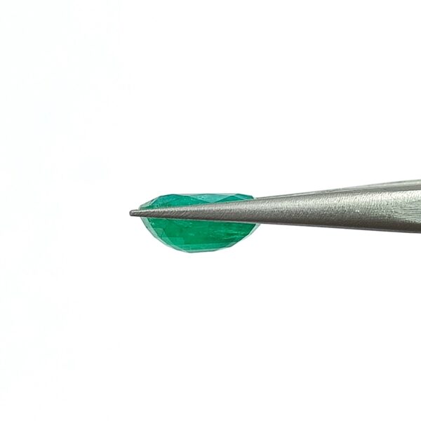 3.6 carats Emerald (4.25 ratti) - Image 3