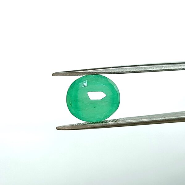 2.69 carats Emerald (3.25 ratti) - Image 5