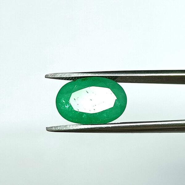 2.86 carats Emerald (3.25 ratti) - Image 2