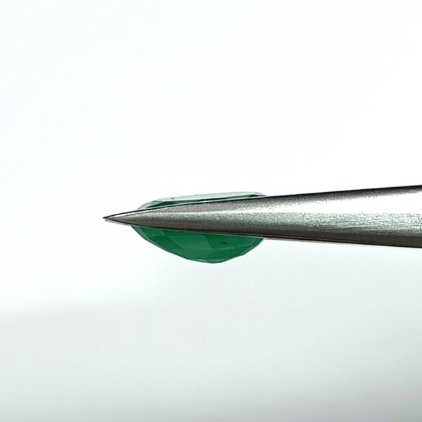 2.86 carats Emerald (3.25 ratti) - Image 4