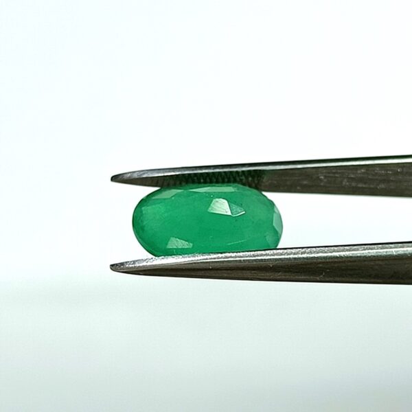 2.86 carats Emerald (3.25 ratti) - Image 6
