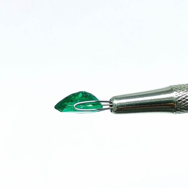 2.52 carats Emerald (2.25 ratti) - Image 5