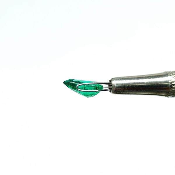 1.93 carats Emerald (2.25 ratti) - Image 3