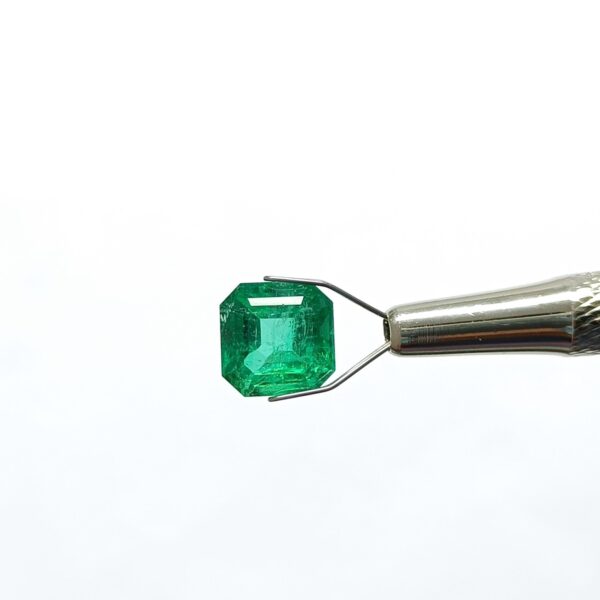 4.85 carats Emerald (5.25 ratti) - Image 3