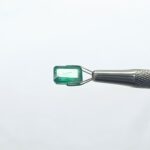 3.64 carats Emerald (4.25 ratti) - Image 2