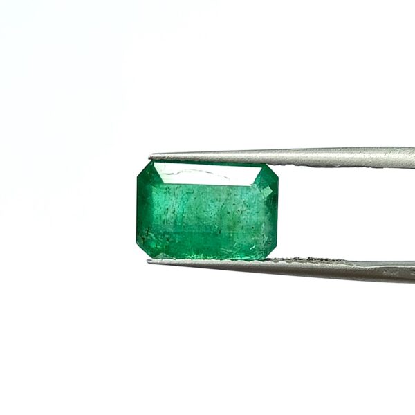 3.76 carats Emerald (4.25 ratti) - Image 1