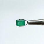 2.9 carats Emerald (3.25 ratti)