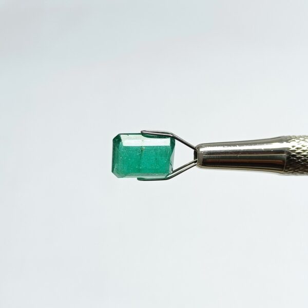 3.92 carats Emerald (4.25 ratti) - Image 4