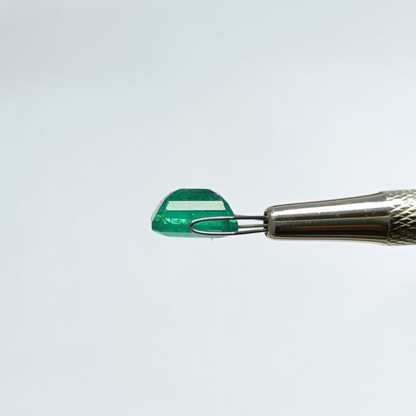 3.92 carats Emerald (4.25 ratti) - Image 7