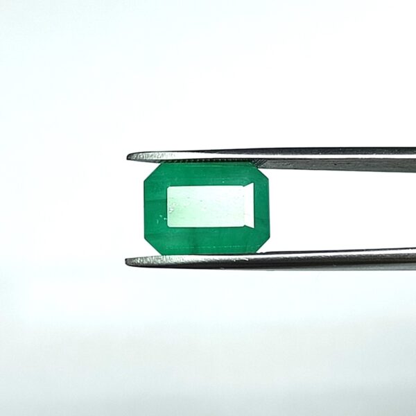 3.88 carats Emerald (4.25 ratti) - Image 2