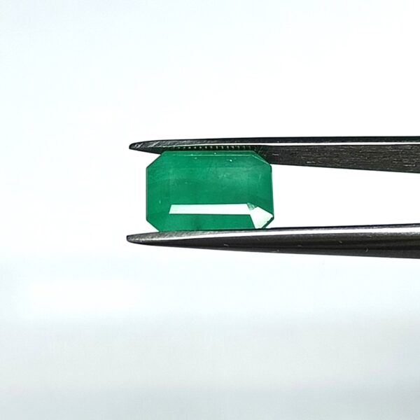 3.88 carats Emerald (4.25 ratti) - Image 5