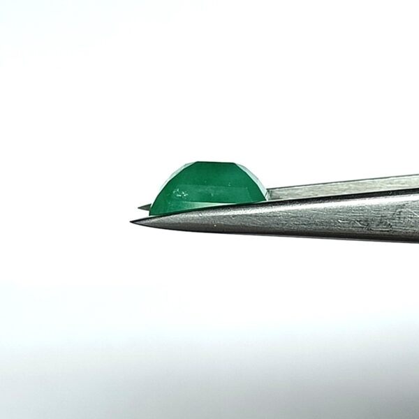 3.88 carats Emerald (4.25 ratti) - Image 9