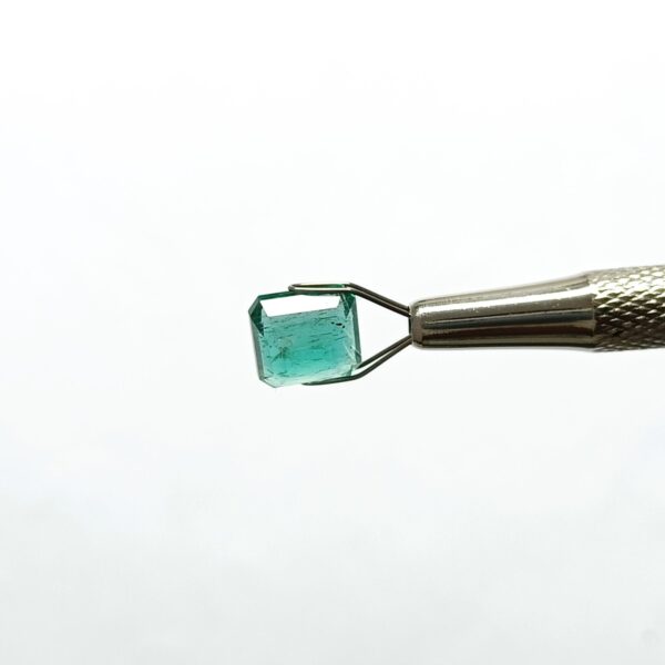 3.91 carats Emerald (4.25 ratti) - Image 7