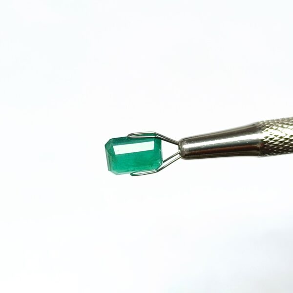 3.79 carats Emerald (4.25 ratti) - Image 6